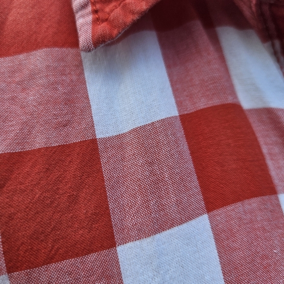 Hollister Women's Red Gingham Button-down Top Medium - Picture 6 of 9